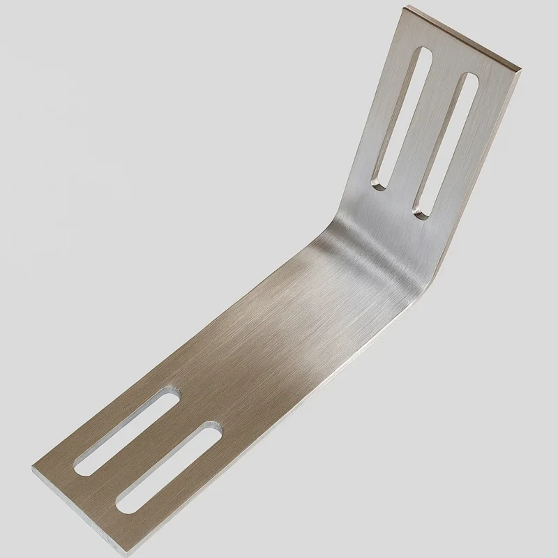 ALUMERO-Verbinder-f.-Dachbefestigung-120-x-200-x-50-mm-e1753037355451 ALUMERO Conector para fijación en tejado - Image 1